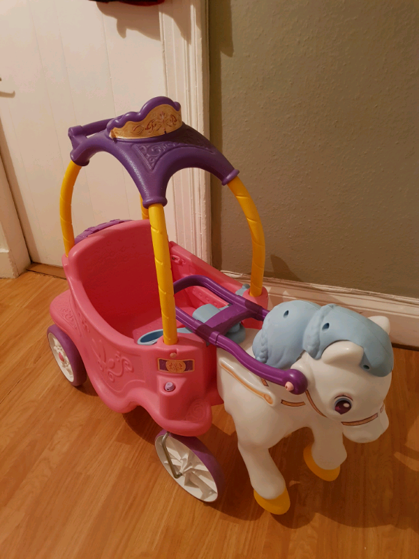 princess coupe car with horse